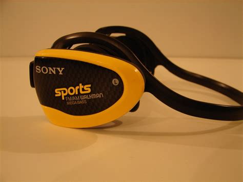 Sony Sports Srf H5 Amfm Radio Stereo Mega Bass Headphones