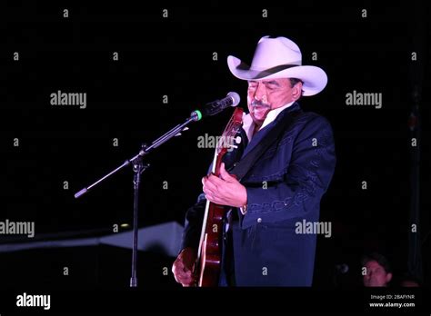 Joan Sebastián cerro con gran éxito la feria Nacional de Durango 2012