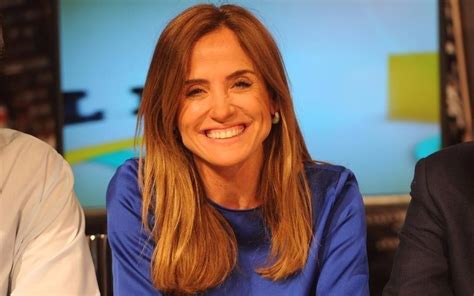Las kirchneristas victoria tolosa paz, con más de 44 millones de pesos, y ana castagneto, con casi 8 millones (sin contar los 3 millones más de su hijo), comparten el podio patrimonial entre los ediles y funcionarios de la municipalidad, según se desprende de la publicación de declaraciones juradas. Tras el llanto y el escándalo, Tolosa Paz fue a la ...