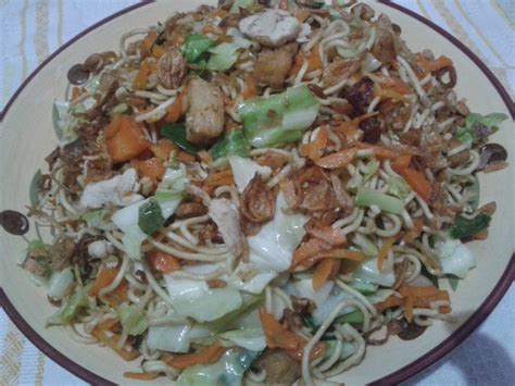 500gr ayam giling 300gr udang giling 2 butir telur 1/2sdt lada bubuk 1/2sdt garam 1sdm saus tiram. masakan sehat dan lezat: Resep Mi Goreng Ayam Kekian Ceria