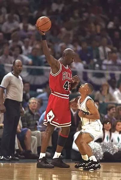 Postage Painkiller Frustration How Tall Was Michael Jordan At 14 Berry