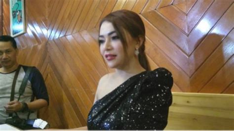 Biduan Dangdut Cantik Marisha Putri Tak Ingin Tampil Seksi