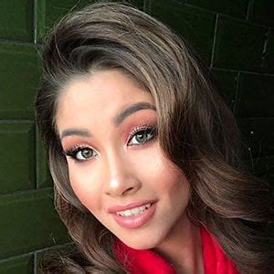 Nie pokazała jednak standardowej „ciążowej fotki. Zaklina ta Dinh - Bio, Family, Trivia | Famous Birthdays