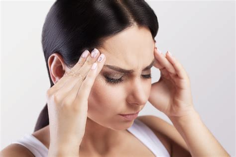 Dolor de cabeza cefalea o migraña Clínica Somno