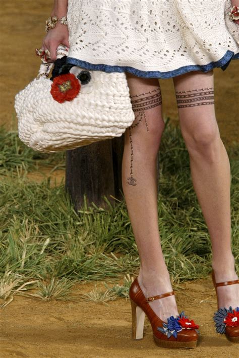 30 Sexy Garter Belt Tattoo Designs For Women Designsandmeanings 2019