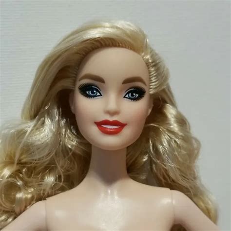 Holiday Barbie Caucasian With Blonde Hair Blue Eyes Nude Model