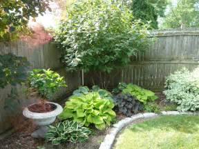 Empress of dirt will show you exactly how she made her garden pond and how you best water plants for koi ponds. Backyard shade plants | Outdoor furniture Design and Ideas