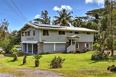 Keaau Apartment On Beautiful Acre W/ Pool & Deck! in Hawaiian Paradise