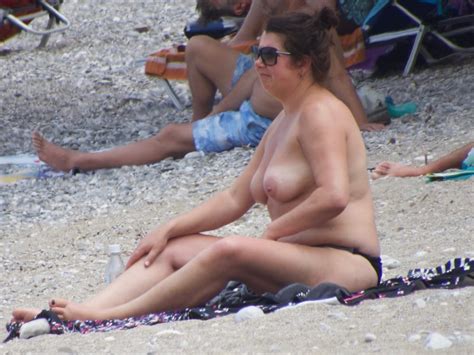 Bbw Big Tits Topless Beach Voyeur Pics Xhamster