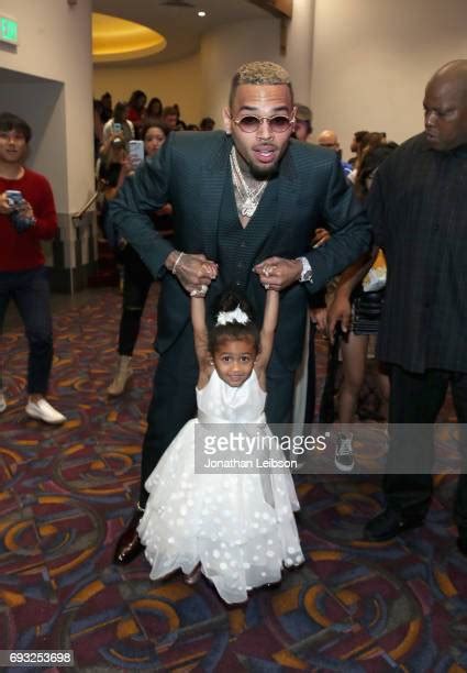 Chris Brown Singer Photos And Premium High Res Pictures Getty Images
