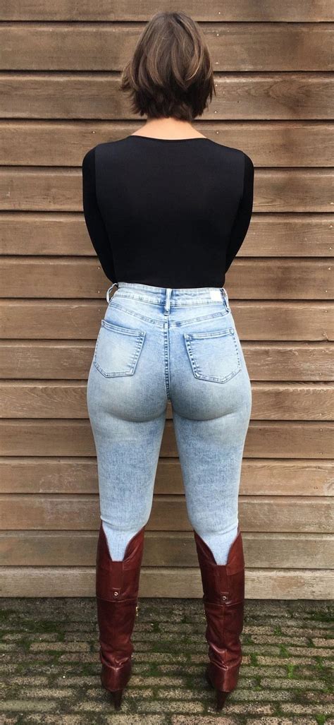 Pin P Booty In Jeans