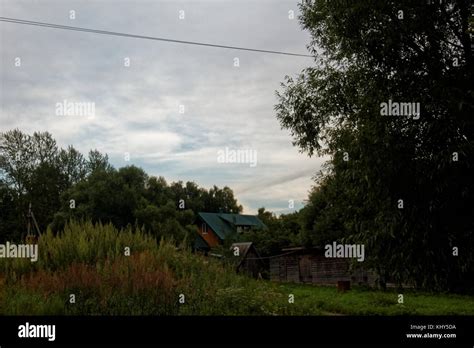Rural Wooden House In The Summer In Russia Tula Oblast Stock Photo Alamy
