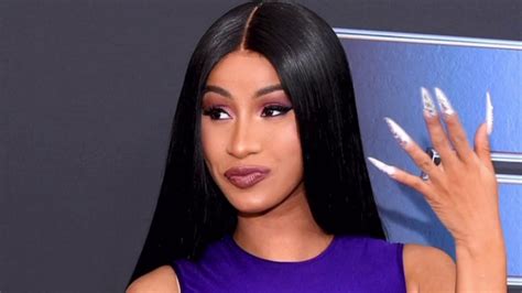 Cardi B Shows Off Her New Hairstyle Tealog Youtube