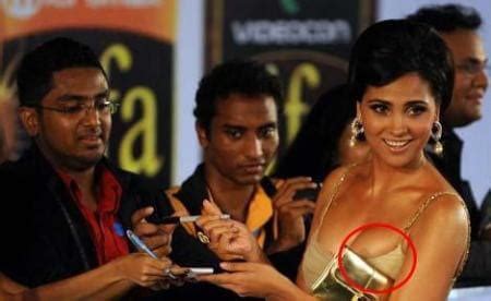 26 celebrity wardrobe malfunctions the stars would definitely rather forget! In Images -Top 19 Indian Celebrity Wardrobe Malfunction - MMO With Shahnawaz