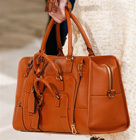 The löwe is one of the original premium tanks in world of tanks. Loewe's Fall 2016 Bags Have Positioned the Brand to ...