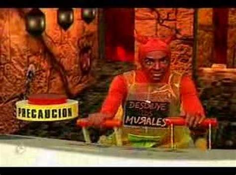 En 1993 televisa apostó para que eugenio derbez produjera su propio show de sketches con una personajes como el filósofo armando hoyos, el travieso diablito o el lonje moco con su famosa. derbez en cuando diablito pecador - YouTube