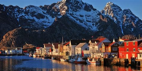 Henningsvær adventure sports offers you the chance to kayak in lofoten and have more unforgettable experiences in the incredibly. Experience the Lofoten Islands by bus | Hurtigruten UK
