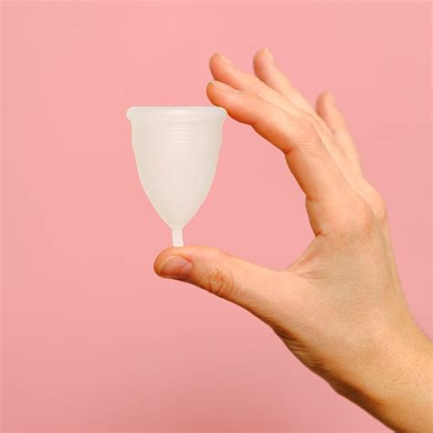 Essential Tips For Using A Menstrual Cup According To An Ob Gyn Popsugar Australia
