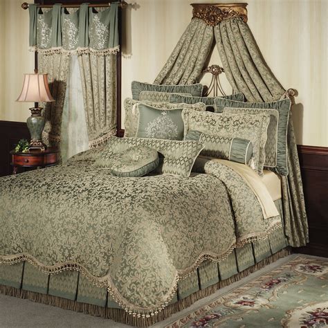 Aberdeen Damask Comforter Bedding Comforter Sets Bed Comforters