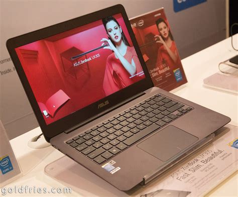 As a tablet alone, it is 0.31 inches (0.79cm) thick and weighs 1.87 pounds. The Transformer Book Chi and ZenBook UX305 Media Launch by ...