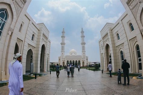 Masjid sri sendayan is the second mosque donated by abd rashid.the first was masjid hussain, also known. "Wakafkan Masjid Segah Ini, Sediakan Ruang Kubur Untuk ...