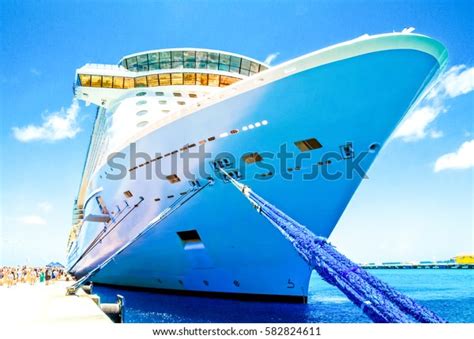 Cruise Ship Docked Tropical Port Cruise Stock Photo Edit Now 582824611