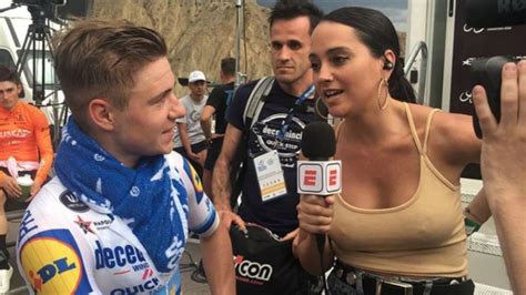 Firestorm Over Female Reporters Nipples Cycling Nt News