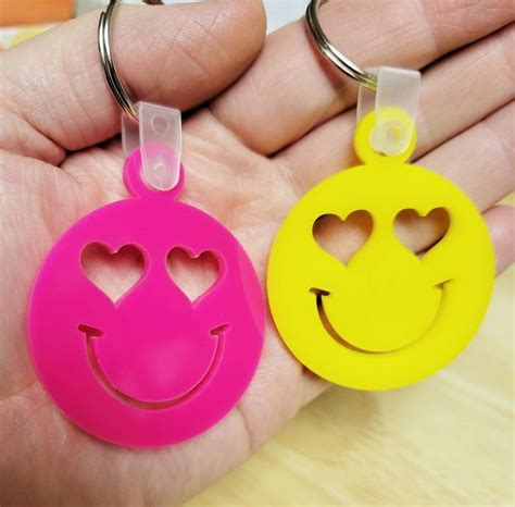 Smiles Faces Smile Smiley Hd Phone Wallpaper Keychain Acrylic