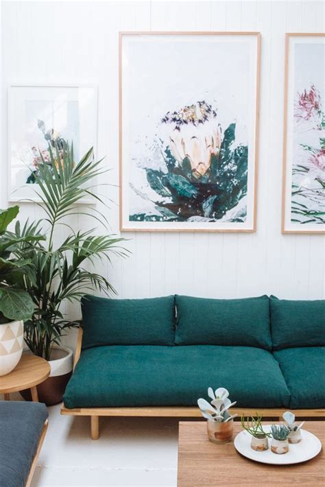 5 Worst Décor Mistakes To Avoid In The Living Room