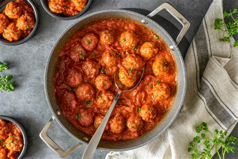 Albóndigas De Ternera En Salsa De Tomate La Receta Tradicional