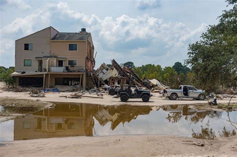 I Documented The Aftermath Of The Hurricane Harvey In North Houston