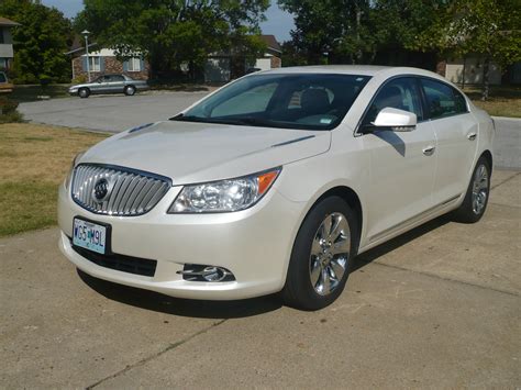 Cargo room is ample as well, though nothing close to town car standards. 2011 Buick LaCrosse - Exterior Pictures - CarGurus