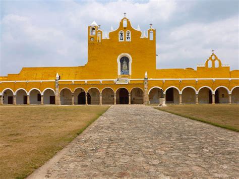 A Day In Izamal Mexicos Yellow City The Aloof