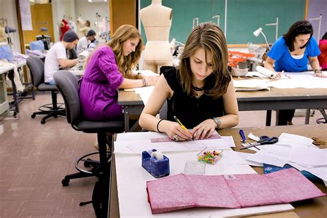 Best Fashion Schools In New York Discover The Best Fashion Schools In