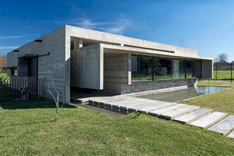 Concrete House With Front Pool By Luciano Kruk