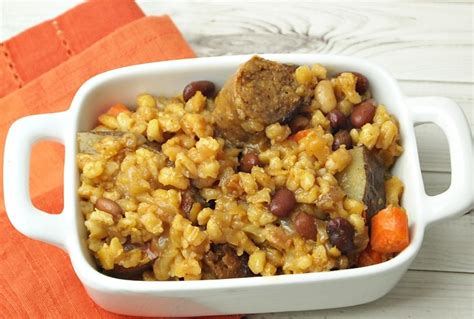 Grab your sweet potatoes, peppers, cheddar cheese, spicy chicken sausage, apple. Vegetarian Chicken Apple Sausage Cholent - Joy of Kosher