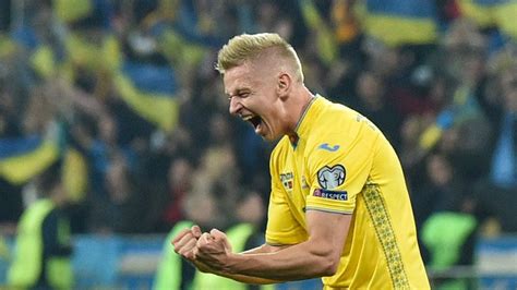 Oleksandr zinchenko, 24, ukrayna manchester city, 2016'den beri sol bek piyasa değeri: Manchester City, Oleksandr Zinchenko, girlfriend, fiance ...