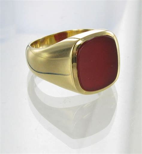 Amazing 18 Carat Gold Signet Ring Set With A Beautiful Cornelian Mens