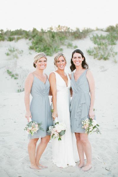 Now the first thing that comes on mind is what to wear to a beach wedding but, once the excitement fizzles out, a teeny bit of anxiety kicks in, yeah? Fall Beach Wedding | Beach wedding attire, Beach wedding ...