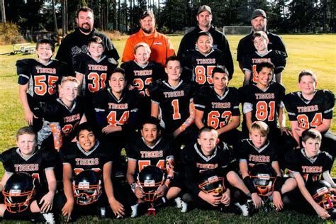 Tigers Youth Football Teams Roar Through Season The Journal Of The