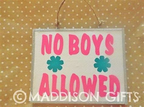 No Boys Allowed Kids Bedroom Door Plaque Keep Out Girls Wall Hanging