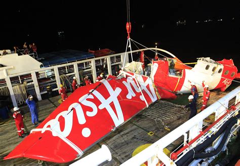 Airasia Ceo Fernandes Says Led To Believe Black Boxes Found Nbc News