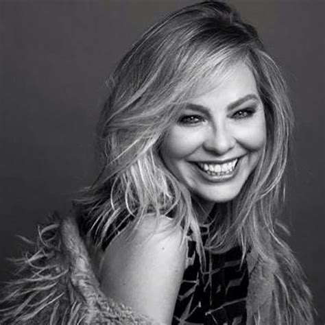 .there's no need to say anything else, welcome to ornella muti, claudia cardinal and sophia loren also the protagonists of the day. Ein Abend mit Ornella Muti | Bühne | Veranstaltungen ...