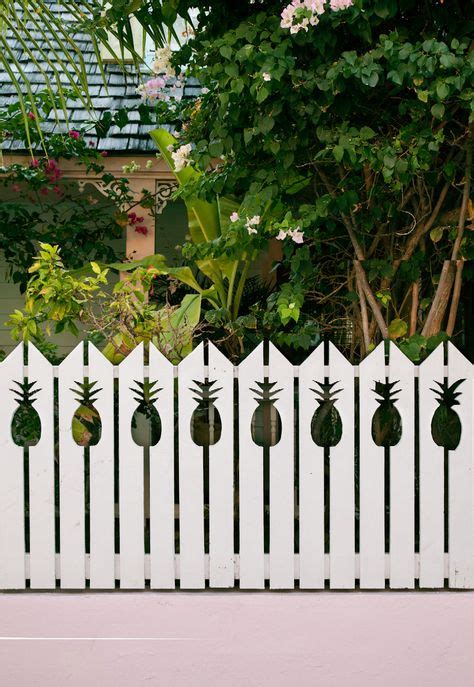 21 Picket Fence Designs Around The House Love Home Designs