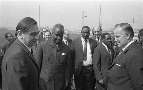 President Kenneth Kaunda Kenneth Kaunda 1st President Of Zambia African Royalty