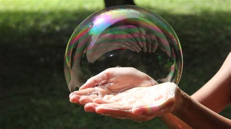 Soap bubble, commonly referred to as a bubble. Let's learn about bubbles | Science News for Students