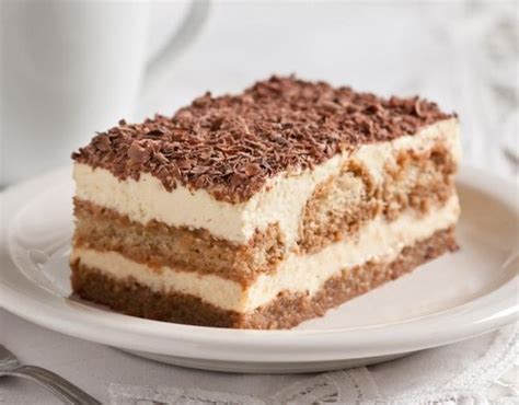 Los huevos escalfados son una buena alternativa a los huevos fritos en el caso de que deseemos cocinarlos sin grasa y de forma saludable. Receta de Tiramisú sin huevo - QueApetito.com