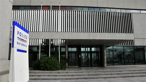 La Madeleine  agressé au commissariat, un policier craint que sa