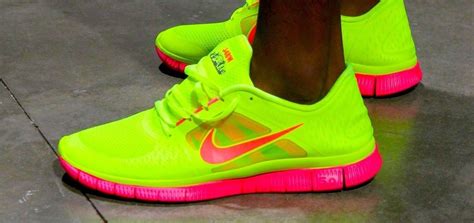 Need These Neon And Pink Nikes Pink Nikes Neon Nikes Nike Neon Nike
