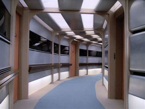 In Praise Of The Sci Fi Corridor Star Trek Trek Starship Design